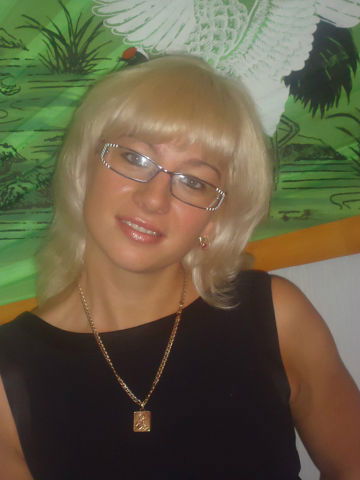 Виктория Попова