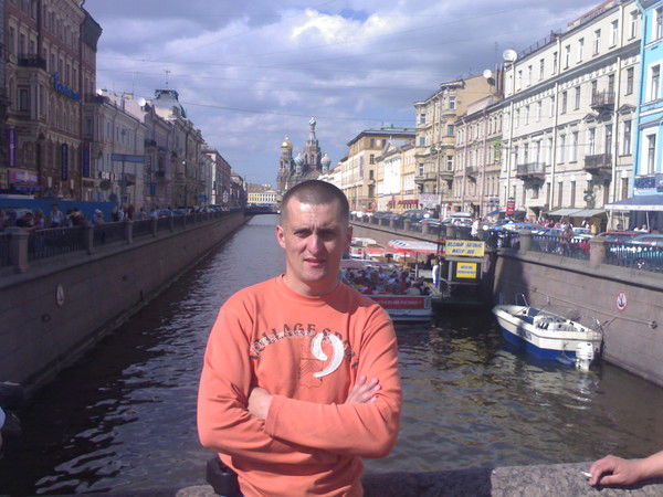 Александр Лебедев