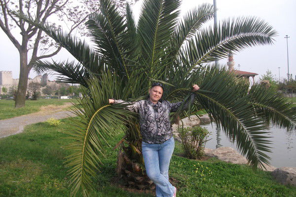 Эльвира Адам