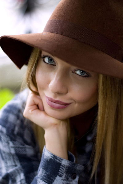 Полина Леонова