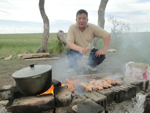 Акан Манатов