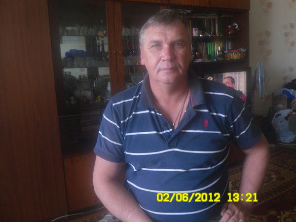 Анатолий Плотников