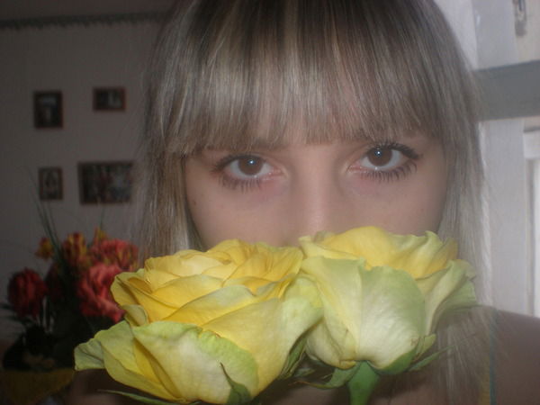 Елена Карлова