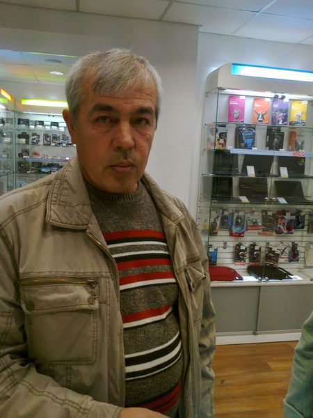 Анатолий Иванов