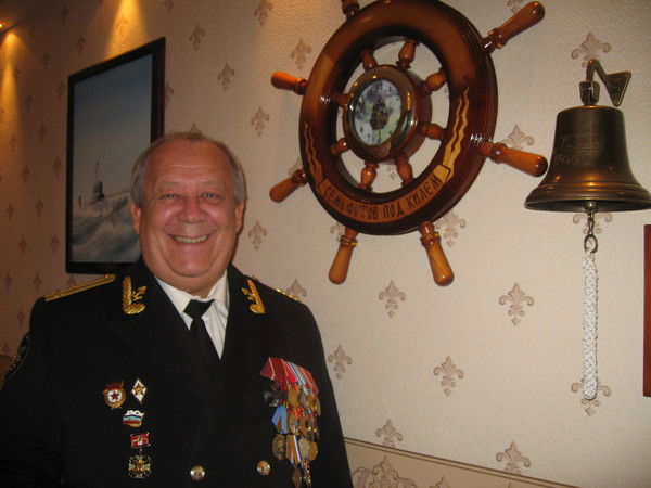 Виктор Глазунов