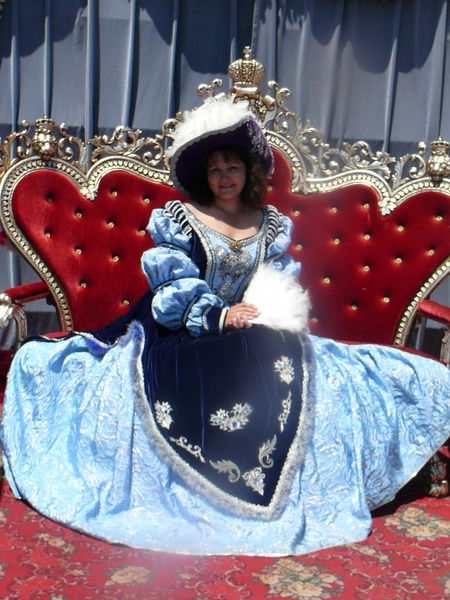 Гуля Королева