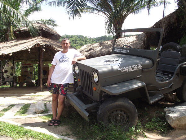 Александр Еленец