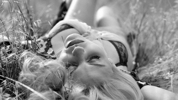 Лилия Белая