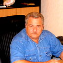 Александр Мельник