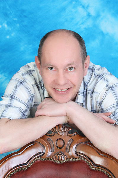 Олег Акентьев