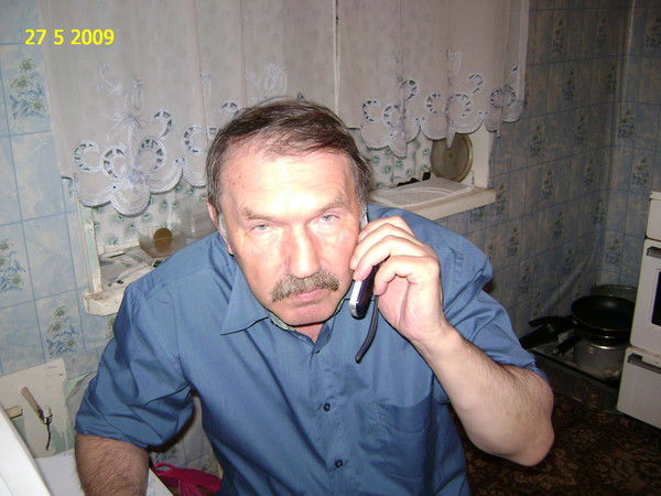 Олег? Петренко??