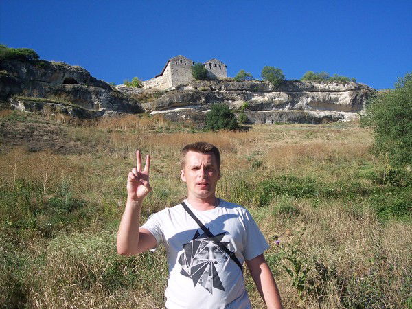 Илья Сергеев