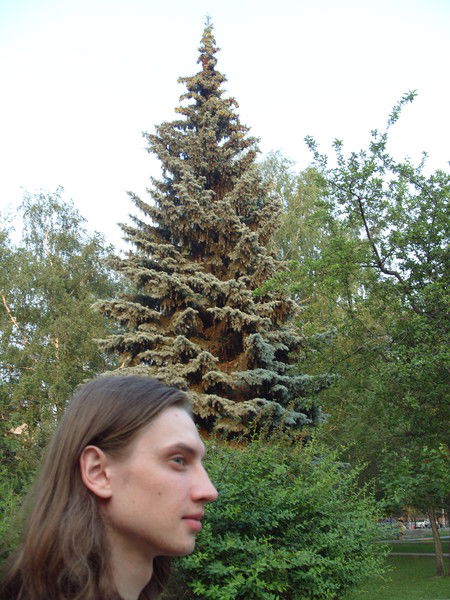 Антон Жданов