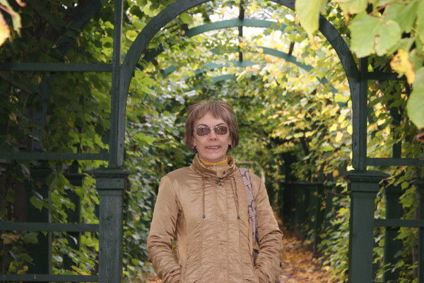 Любовь Изотова