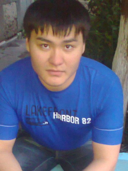 Серик Ахметжанов