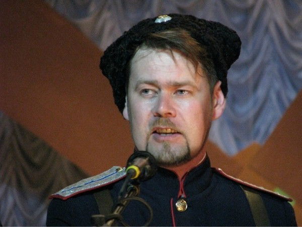 Дмитрий Менляметов