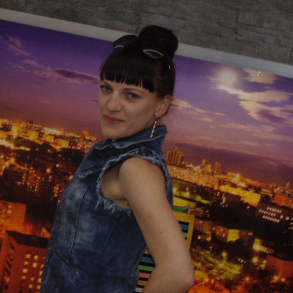 Аня Шишмарёва