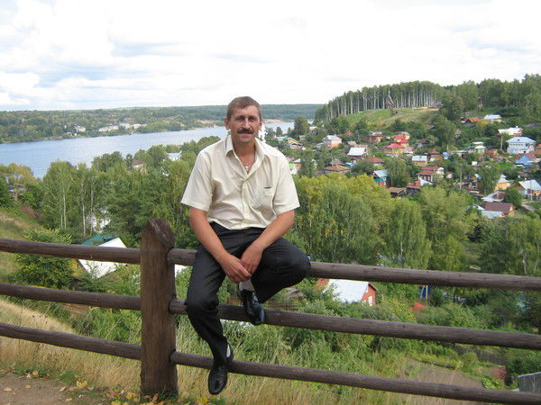 Сергей Отрошко