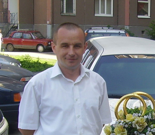 Виктор Максименко