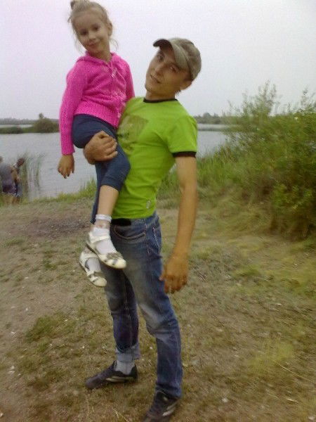 Саша Дектянников