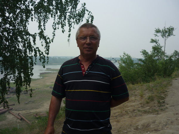 Виктор Усов