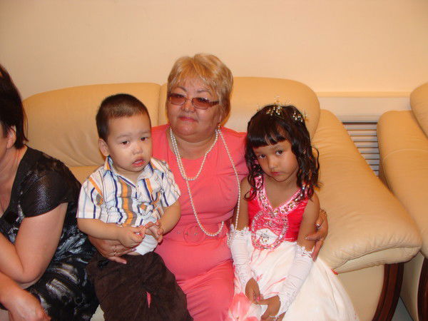 Баян Жузбаева