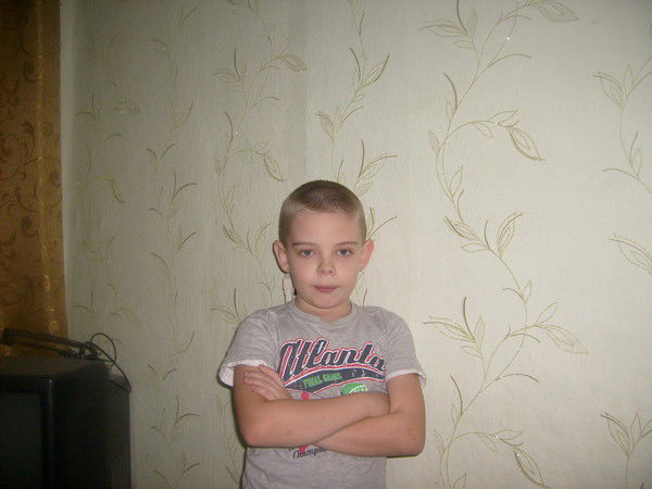 Женя Александров