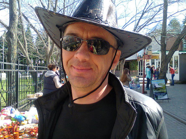 Дмитрий Олейников