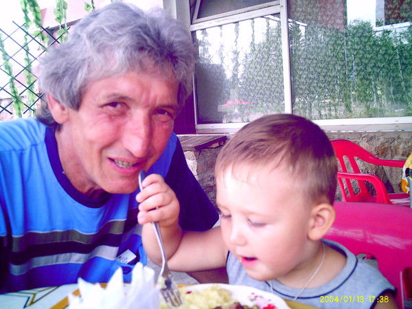 Николай Серов