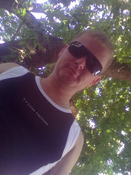 Владимир Антонов