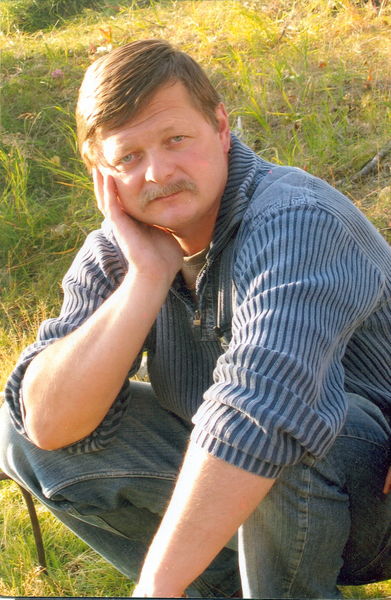 Владимир Комар