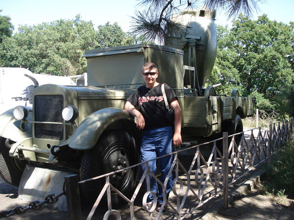 Дмитрий Олейник