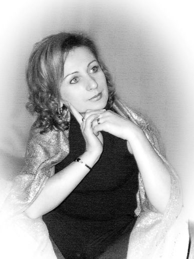 Лара Голота