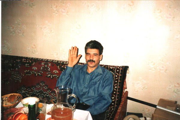 Халлит Великурбанов