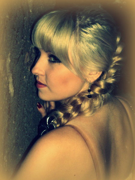 Аня Семенякова