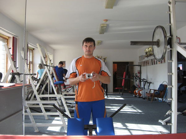 Олег Колесников