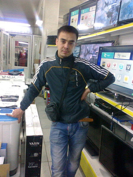 Азизбек Саттаров