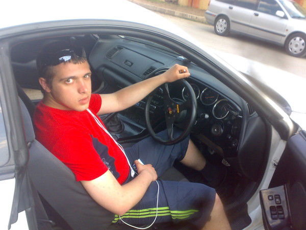 Максим Валиков