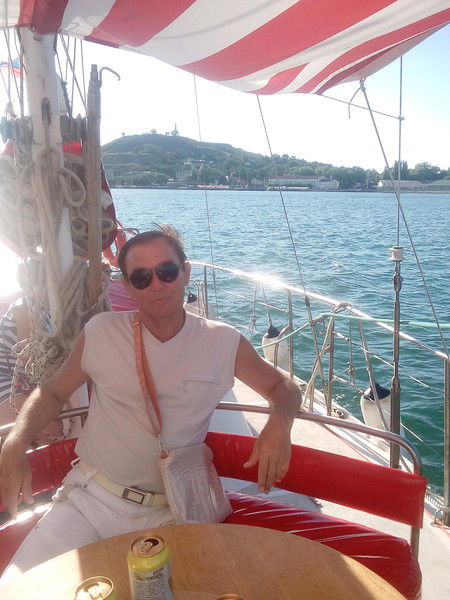 Виктор Тихомиров