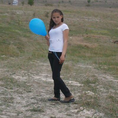 Элина Рефиджанова