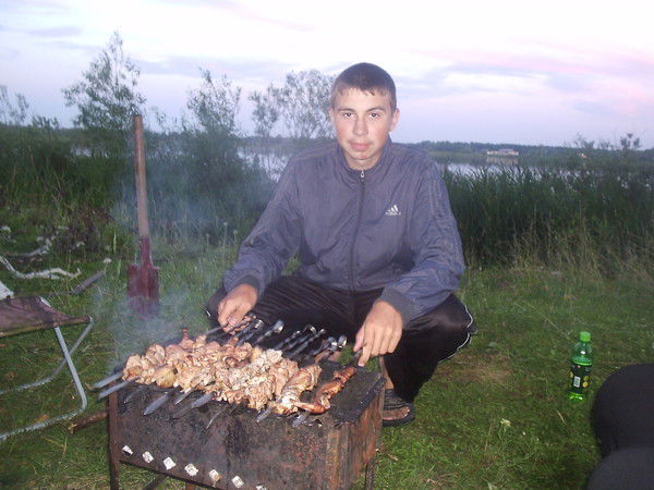 Женя Князев