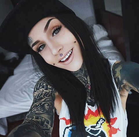 Monami Frost