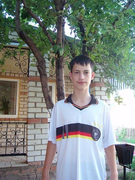 Денис Анохин