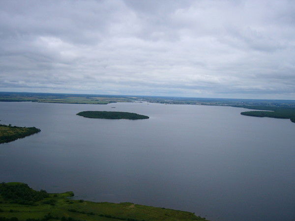 Олег Левашов