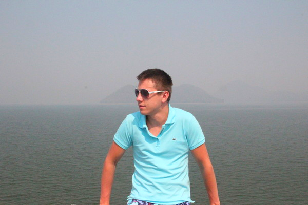 Дмитрий Конов