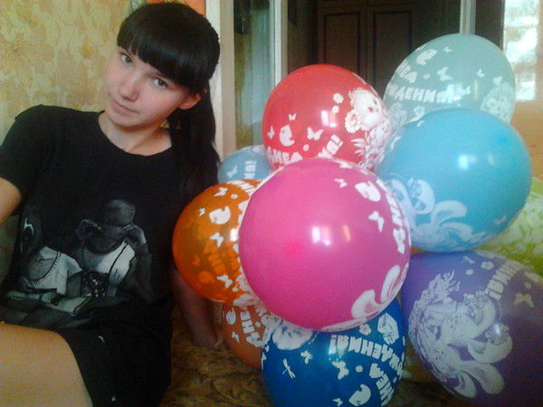 ***агресивная Брюнетка...***