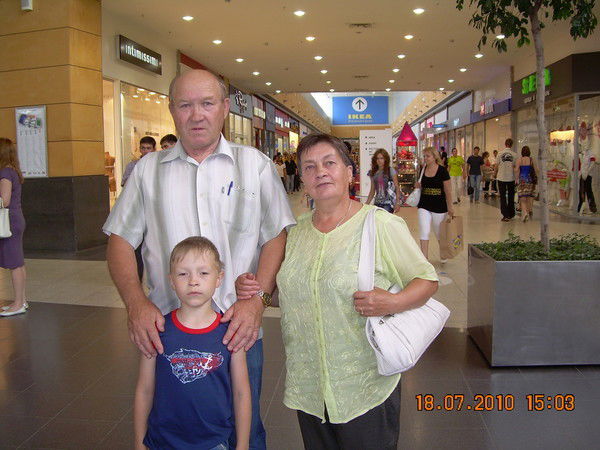 Юрий Лежнин