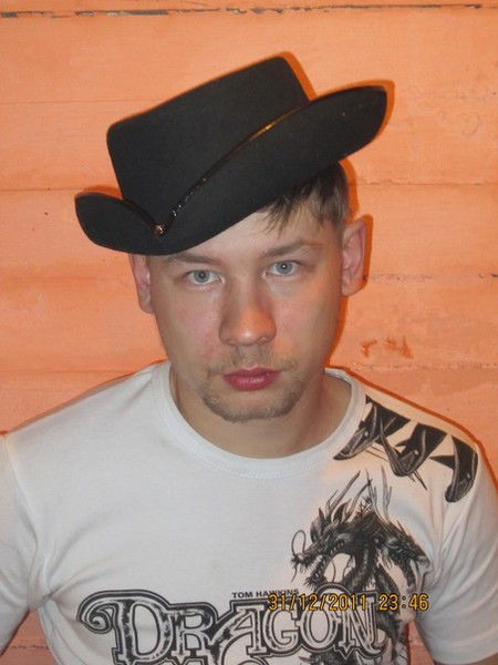 Илья Десятчиков