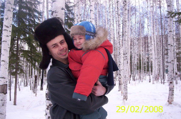 Александр Устюжин