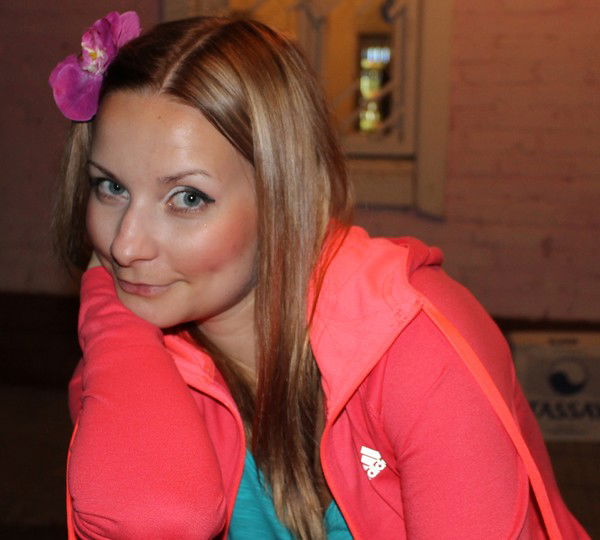 Александра Мостовая